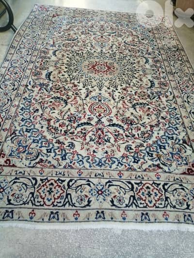 سجاد نايين نهلا قديم مطعم بحرير