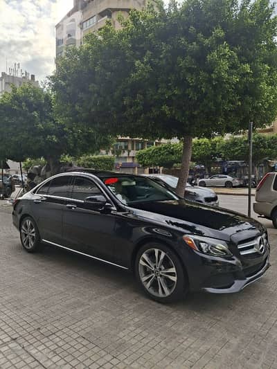 Mercedes-Benz C-Class 2018 300 clean car fax 100% California