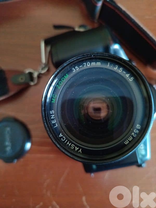 yashica 109 SLR film camera 1