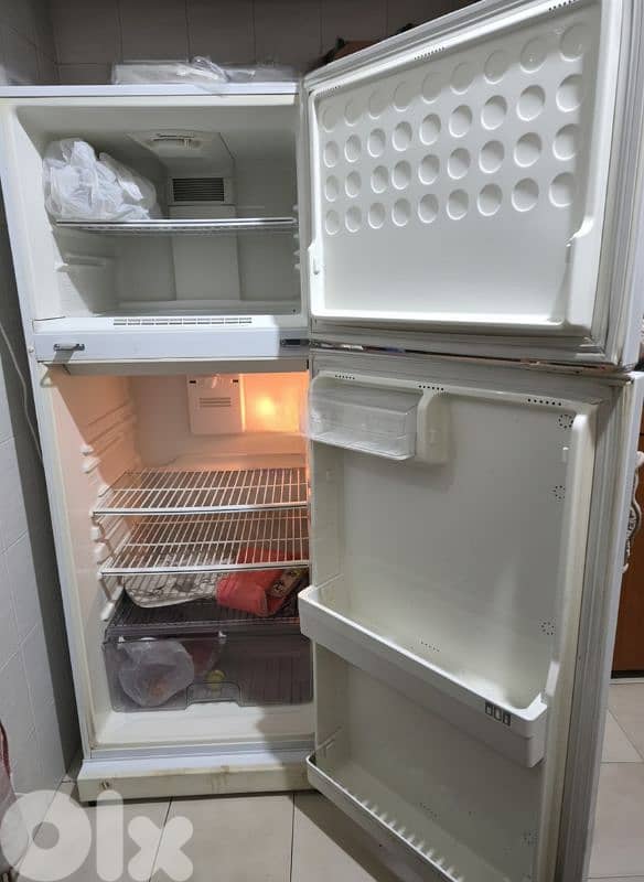 براد للبيع 1