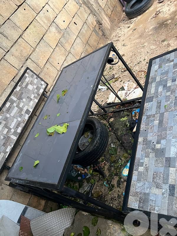 طاولت متل بنك قطعه وحده ع٢ 1