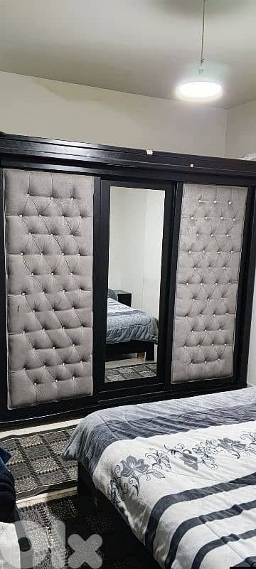 غرفة نوم مع فرشة 1