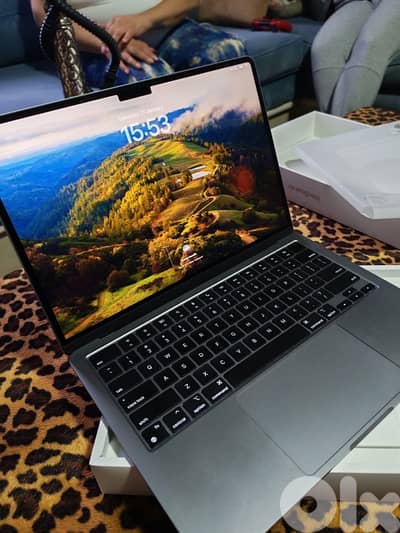 Macbook Air M2 2022 550gb ssd