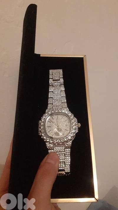 Copies of the original, similar to Batik Philippe