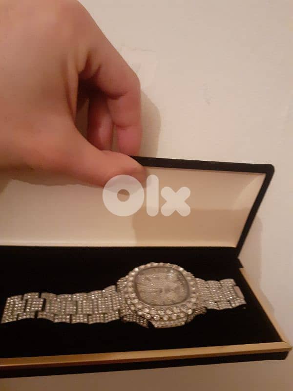 Copies of the original, similar to Batik Philippe 1