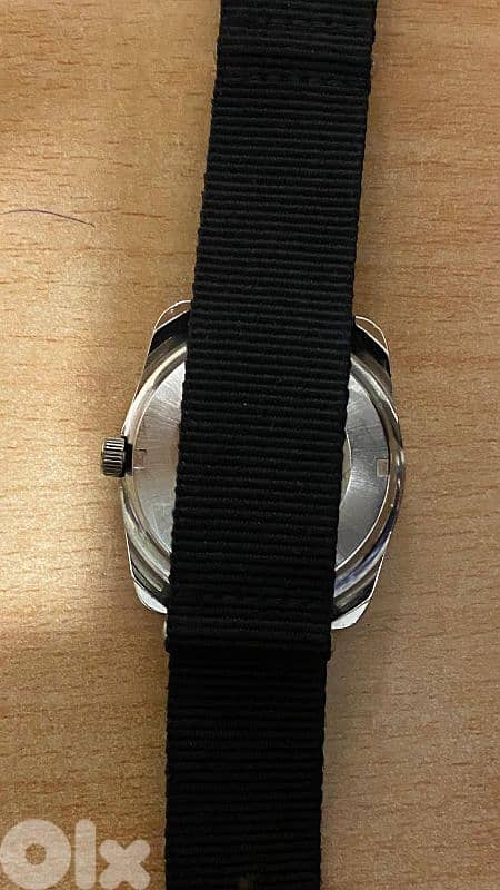 ساعة تيسوت اوتومتيك 1