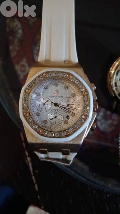 ساعه مميزه ماشيه تمام