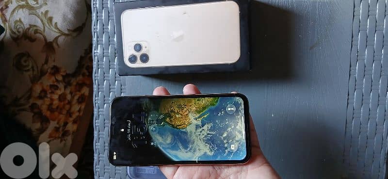 آيفون 11 برو 4