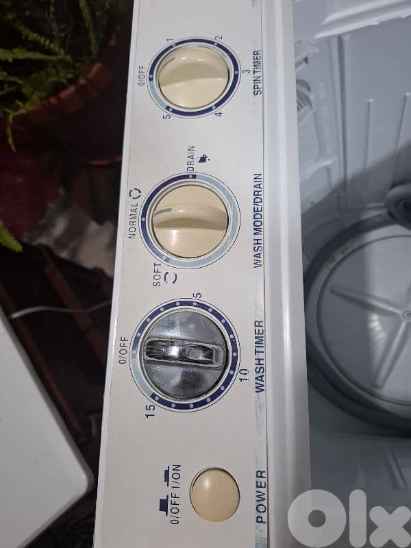 صيدا شارع دلاعة . بجانب حلويات الاقصى 1