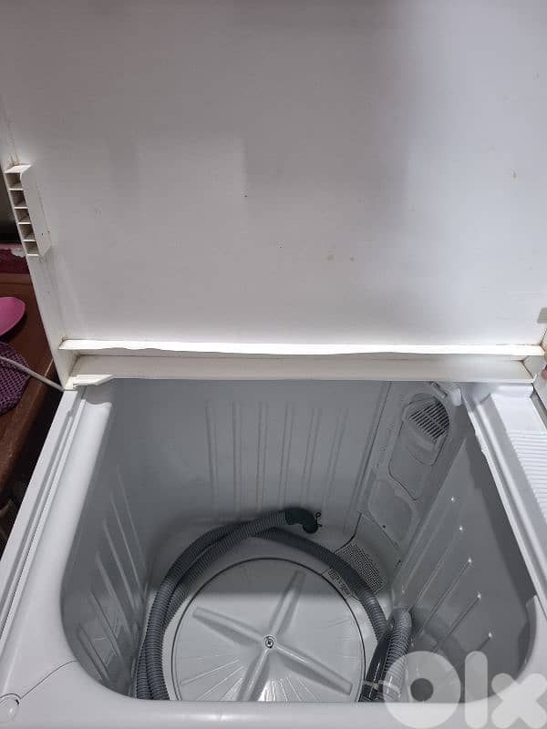 صيدا شارع دلاعة . بجانب حلويات الاقصى 7