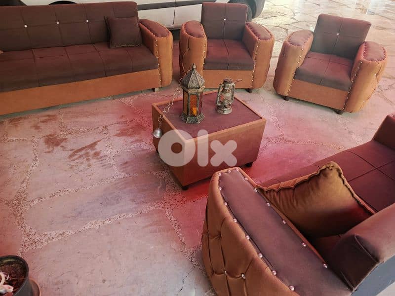 Living Room Set - 4 Pieces + Table | Used in Great Condition 2