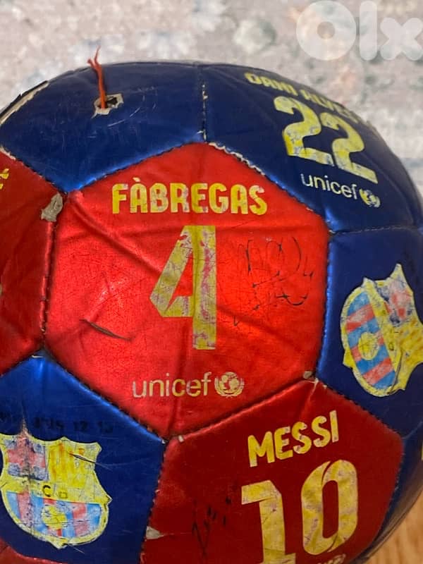 football with Messi signed 79120376 3