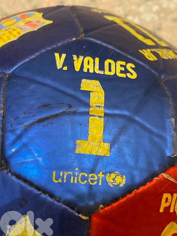 football with Messi signed 79120376 8
