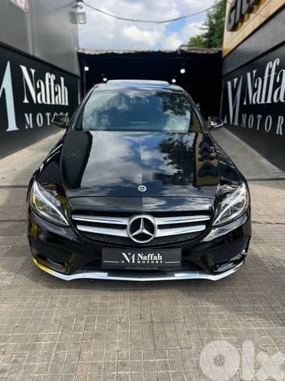 Mercedes-Benz C-300 2018 Clean Carfax !!