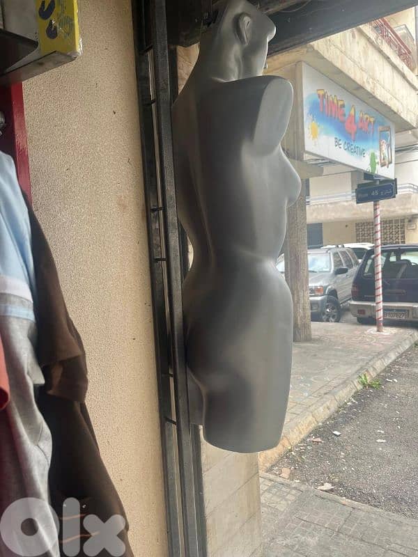 5 mannequins for sale 1