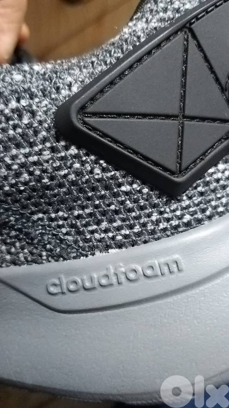 Adidas shoes size 43 (original) mich copy A 4