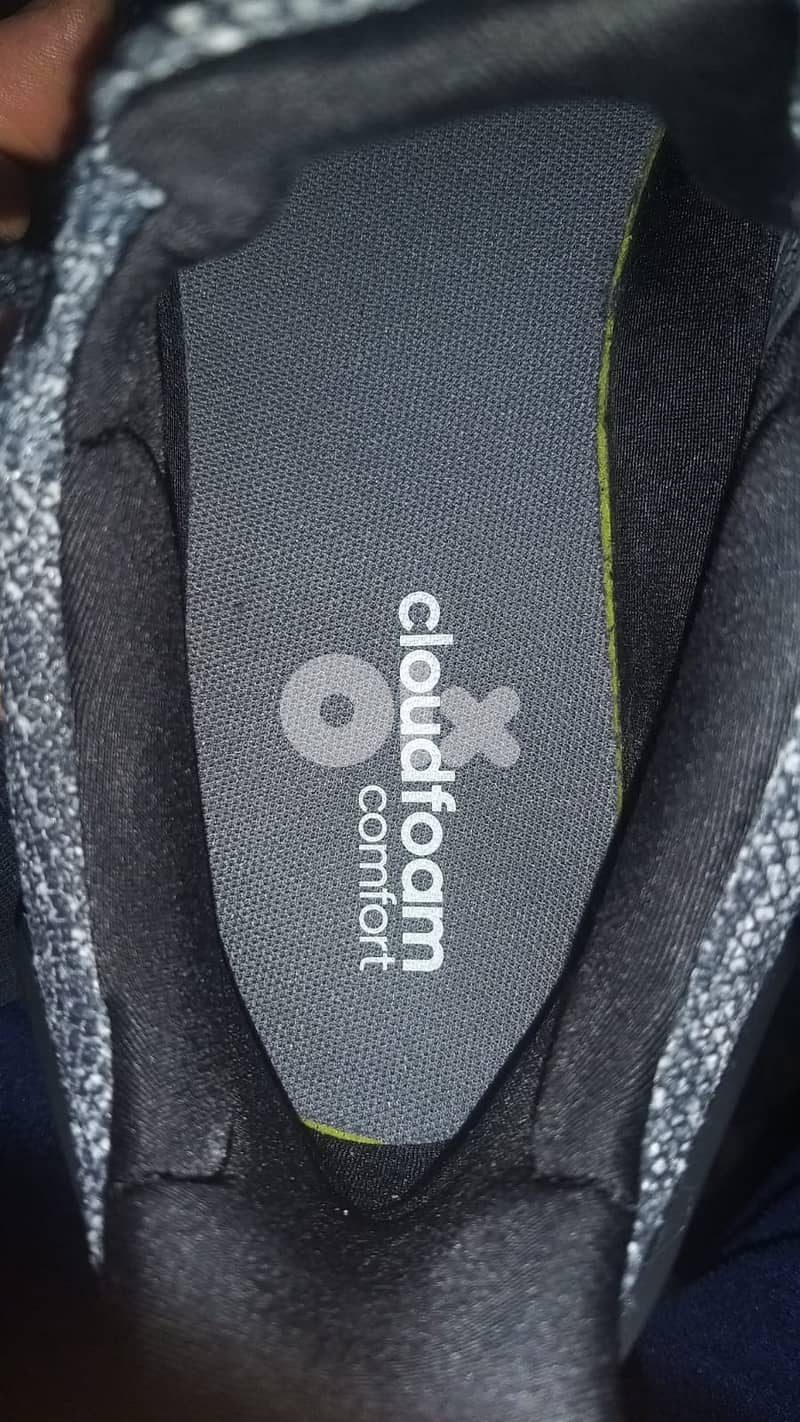 Adidas shoes size 43 (original) mich copy A 6