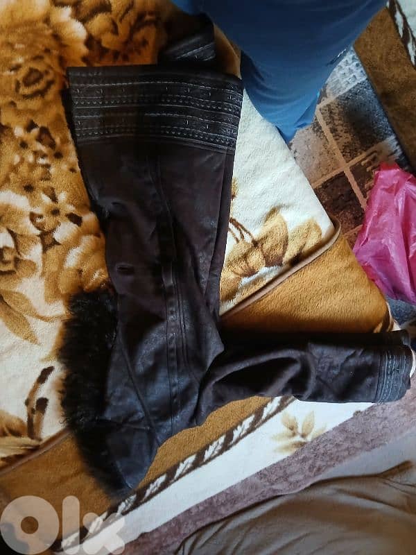 Winter Leather Jacket With Fur and Feathers 2