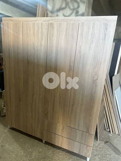 خزانة اربع درف حجم كبير عرض 180 سم