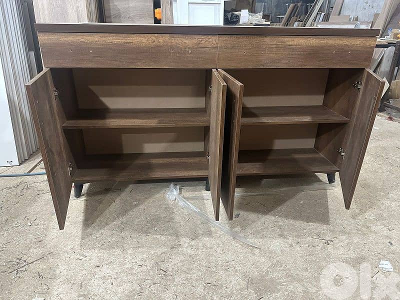 درسوار مع مرايا عرض 180 سم تفصيل جديد 1