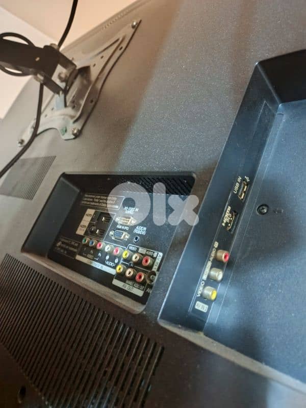 تلفزيون LG كتير نظيف شيشة جيده قيس 50-52 inch 1