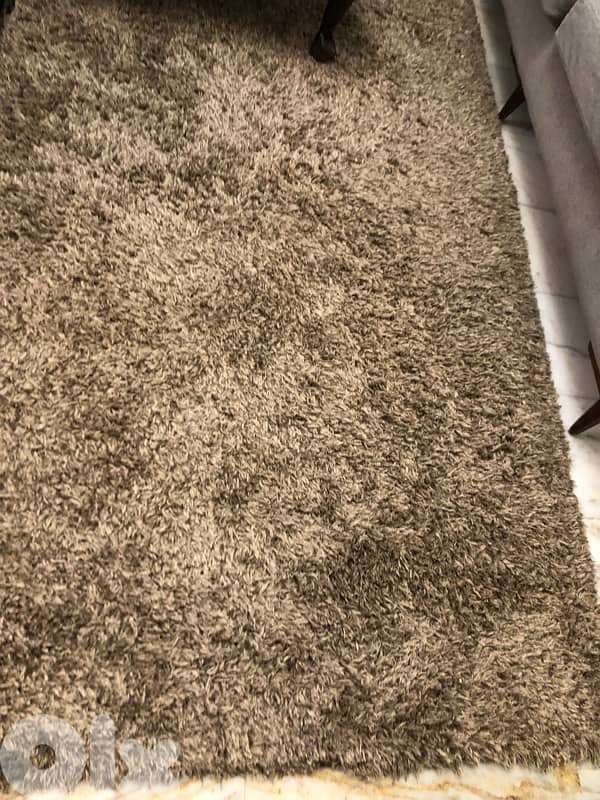 سجاد بسعر لقطة بحالة جيدة جدا لكل البيت 1