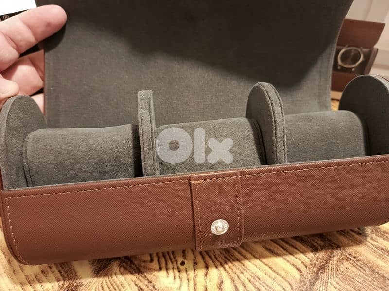 leather watch box 4