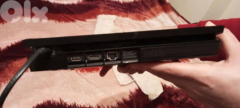 Ps4 slim 4
