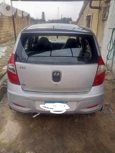 هيونداي أى 10 2016