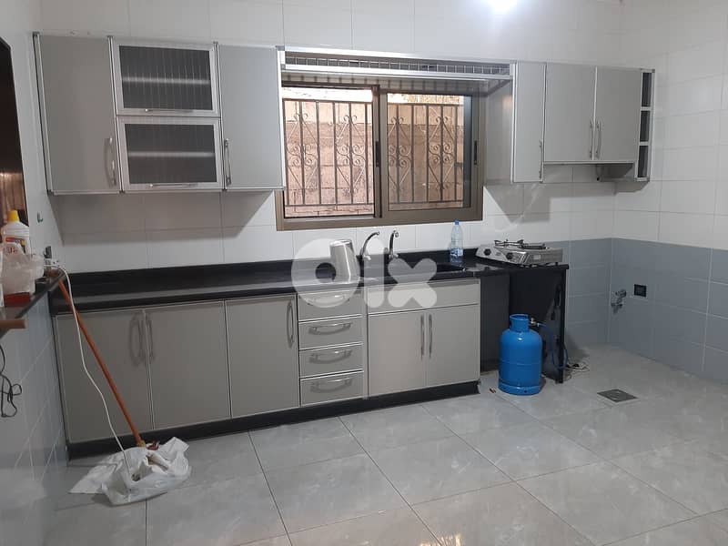 عفش بيت للبيع 8