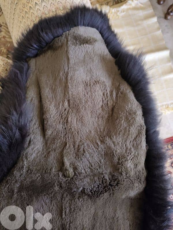 Black and green shawl 2