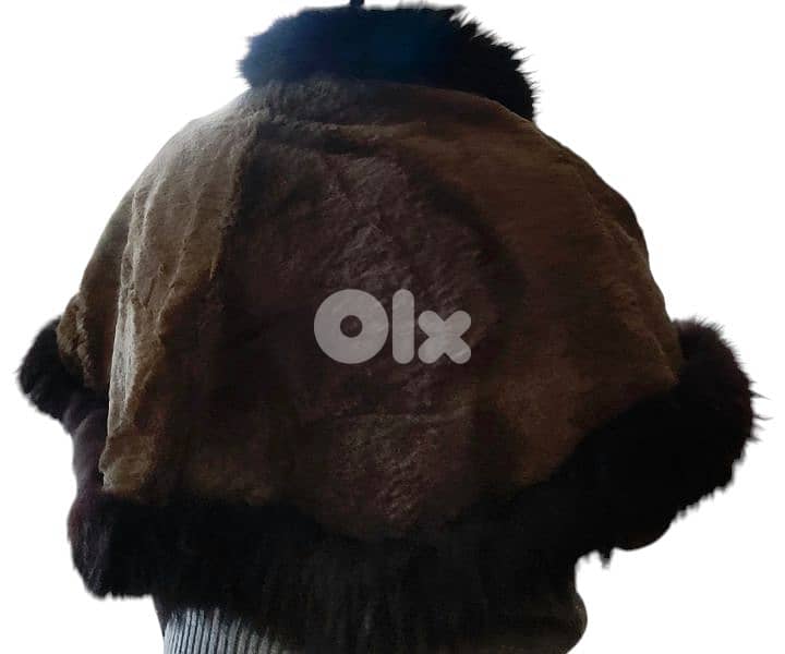 Black and green shawl 3