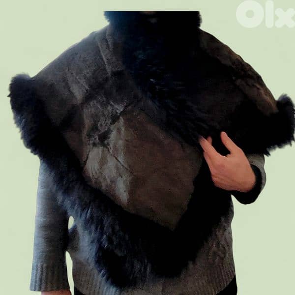 Black and green shawl 4