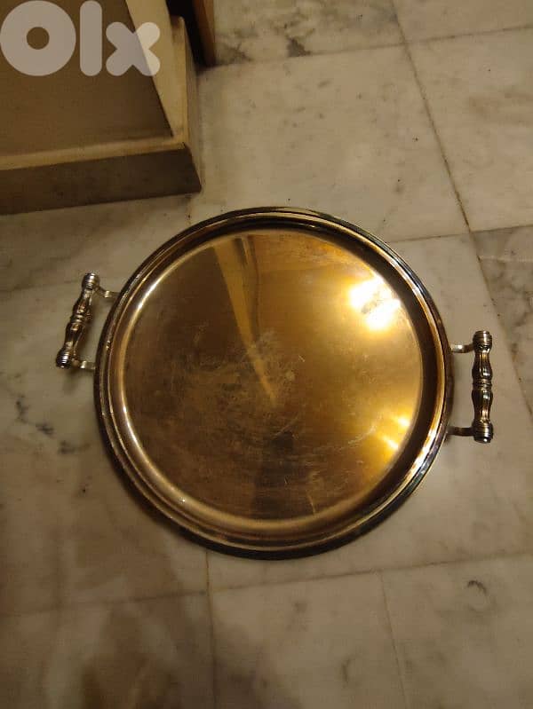 silver plated 201 pieces of knifes spoons and forks 2 trays 2