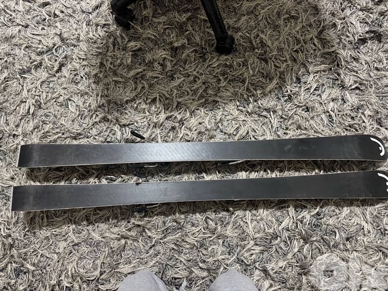 HEAD SKIES WORLD CUP 1