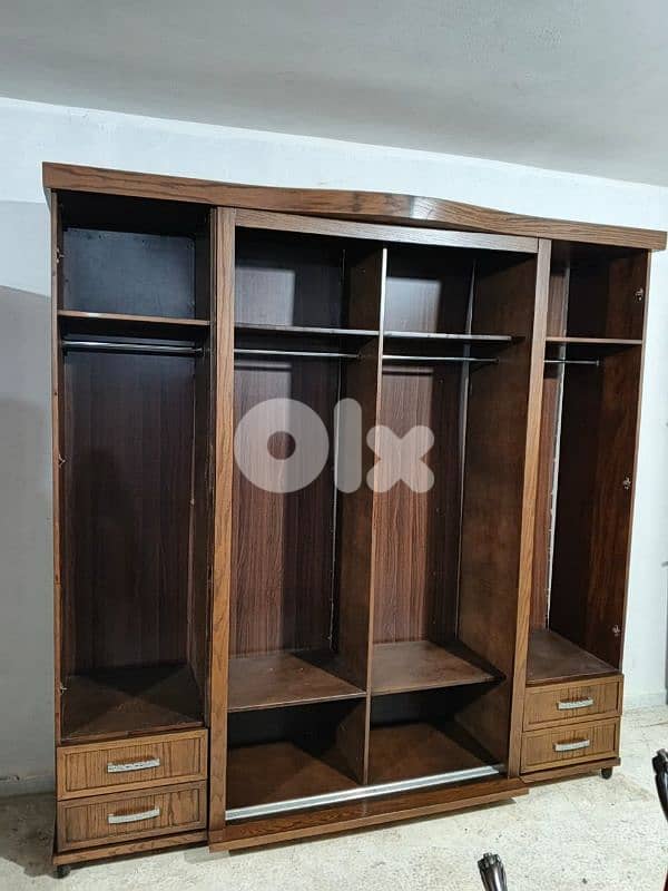 اوضة نوم خشب زان ولاتي كلا ملبسة قشرة سنديان سحاب ودرف 6