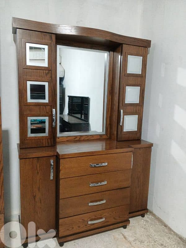 اوضة نوم خشب زان ولاتي كلا ملبسة قشرة سنديان سحاب ودرف 7