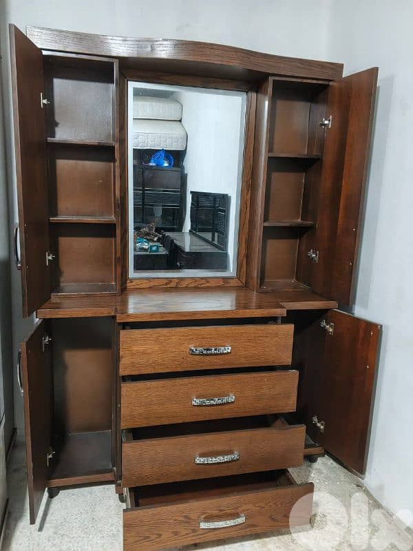 اوضة نوم خشب زان ولاتي كلا ملبسة قشرة سنديان سحاب ودرف 13