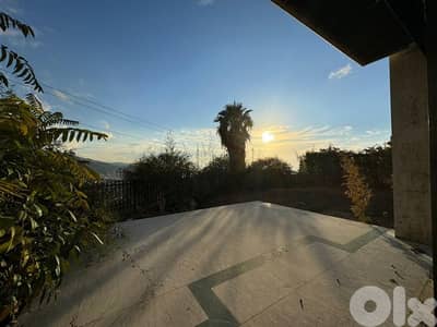 Spacious Apartment with Huge Garden and open views in Kfarhbeb