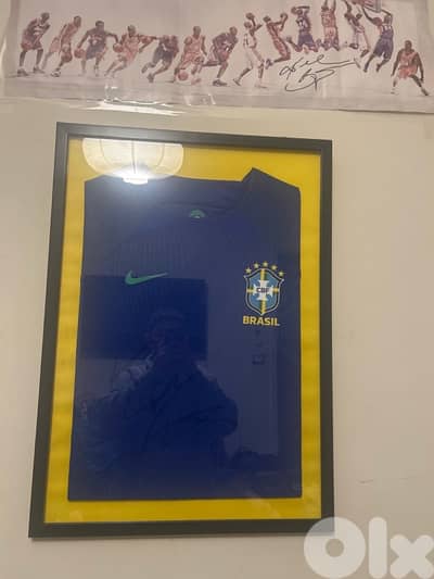 signed Roberto Carlos shirt