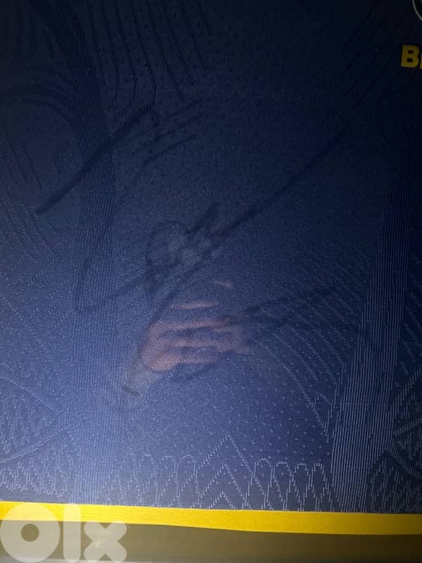 signed Roberto Carlos shirt 1