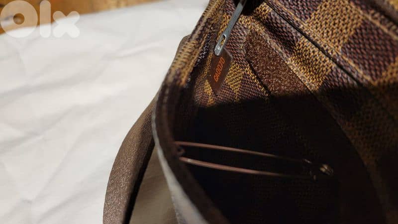 Vintage Louis vuitton damier bag 10