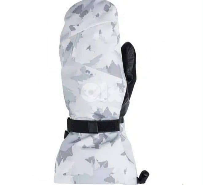 Ski gear and winter jackets (check seller's page for all details) 18