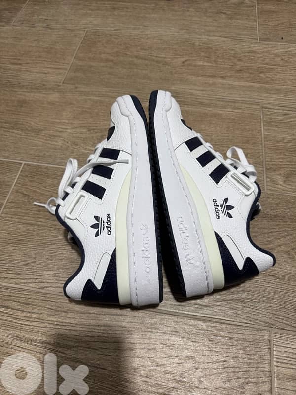 Adidas Forum size 44 2