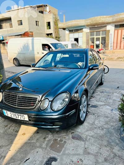 Mercedes-Benz E320 2003