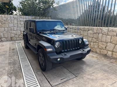 Jeep Wrangler V6 unlimiter sport 2019 clean!