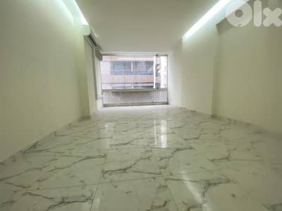 Office for Rent in Badaroمكتب للإيجار في بدارو