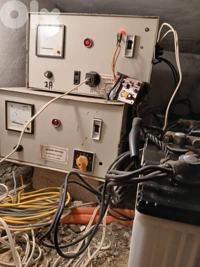 UPS with 2 batteries - good condition