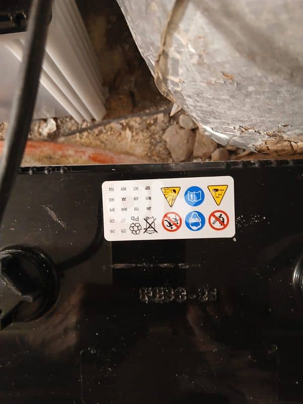 UPS with 2 batteries - good condition 2