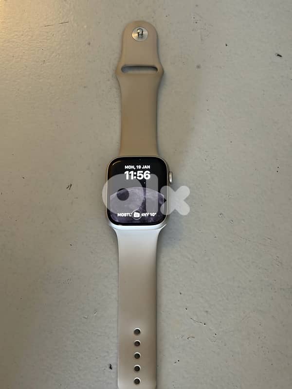 for sale apple watch 8 45 mm mint condition 3